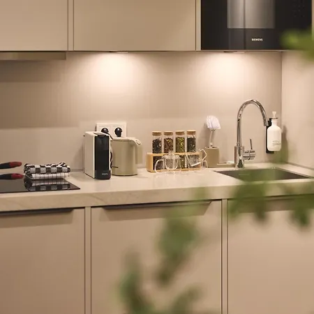 Zenstay Amsterdam - Отель 3*