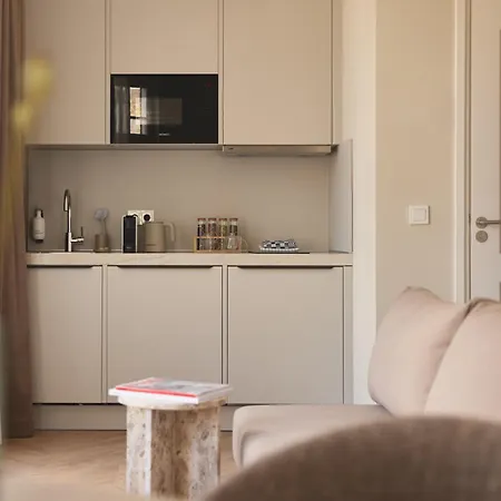 Отель Zenstay Amsterdam - Зандам