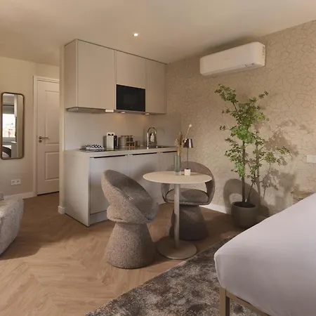 Отель Zenstay Amsterdam - Зандам